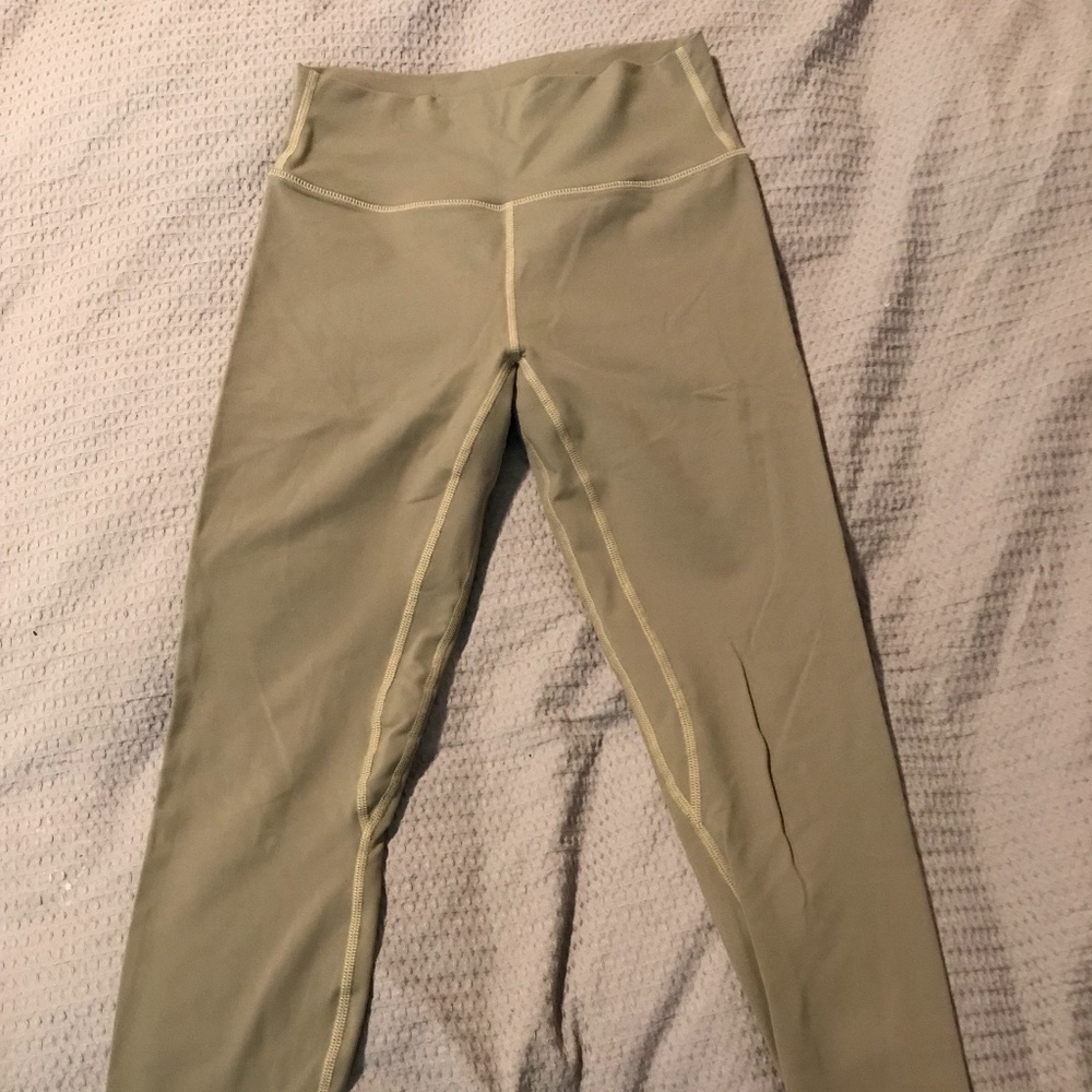 Til You Collapse scrunch booty leggings